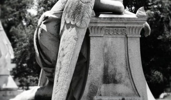 Скульптура «Ангел скорби» - малоизвестная достопримечательность Рима (5 фото)