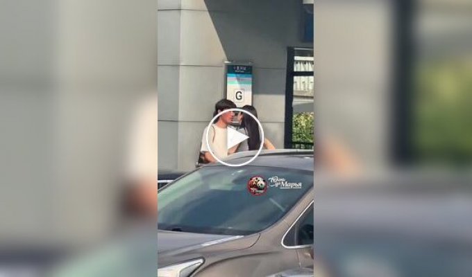 Девушка одарила пощечинами своего парня