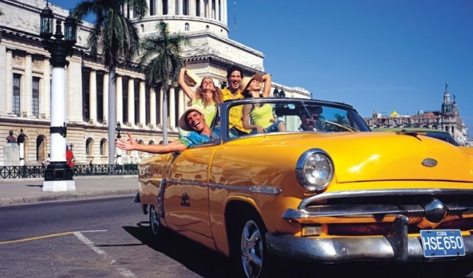 Чего нельзя делать на Кубе (13 фото)