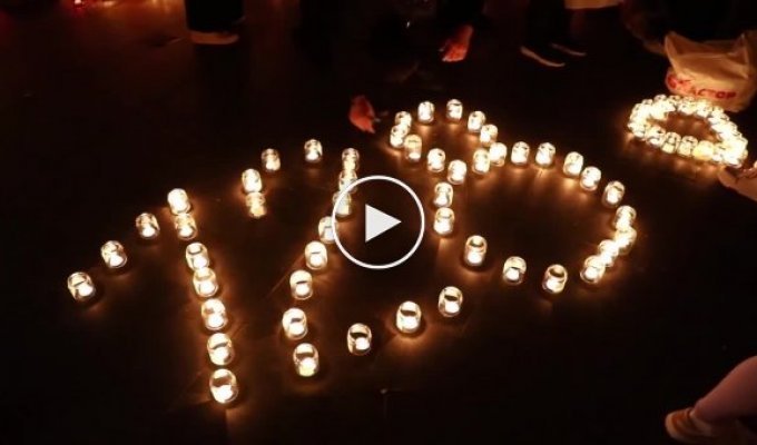 В Ужгороді сотні українців вшанували пам'ять загиблих бійців 128 ОДШБ