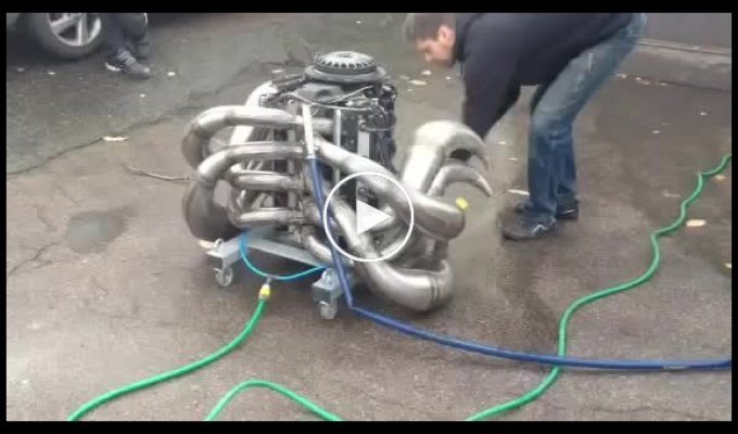 2-ух тактный V8 движок