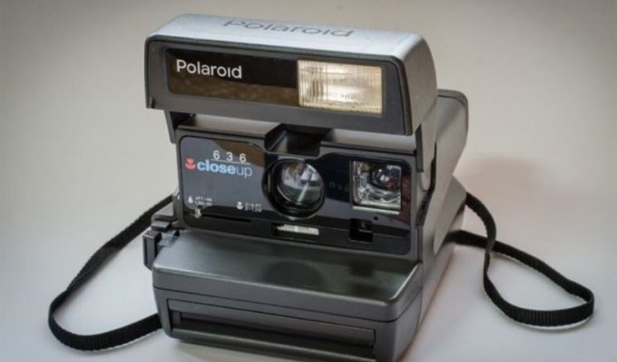 Polaroid вернулся (2 фото)