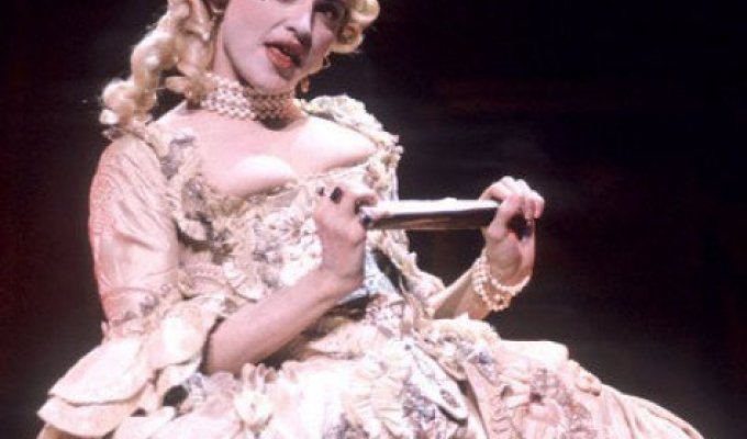 Мадонна отмечает 65-летие: лучшие архивные фото певицы (15 фото)