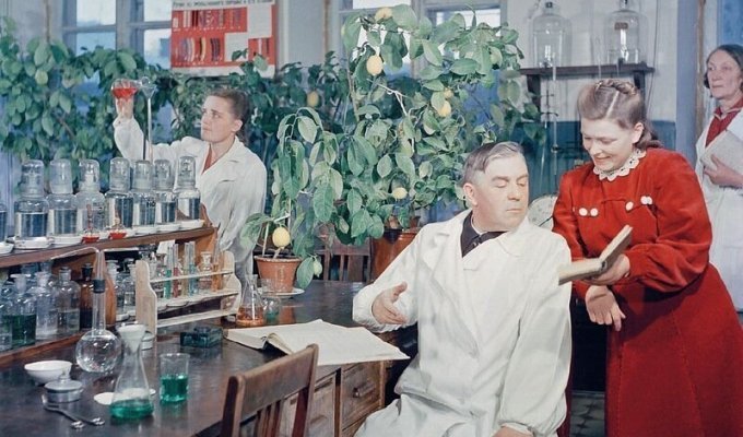 Последний сталинский год, 1952-й, в цвете (22 фото)