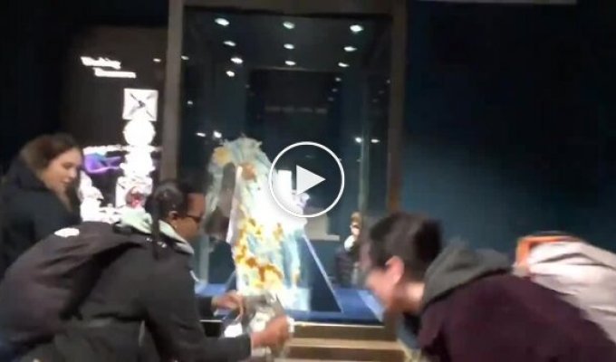 In London, activists threw apple pie at the British Empire Crown