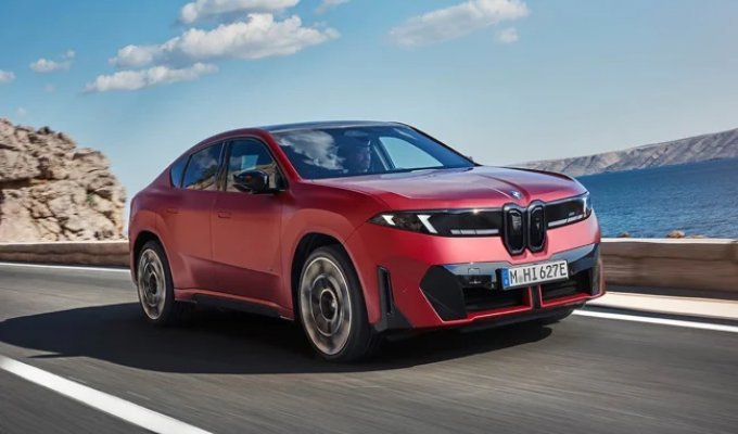 BMW представила электрическое кросс-купе iX4 (5 фото)