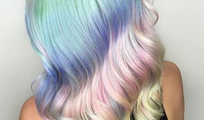 Разноцветные волосы, новый тренд в 2018 году