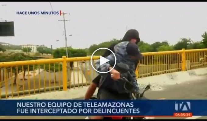 В Эквадоре бандиты ограбили журналистов во время прямого эфира