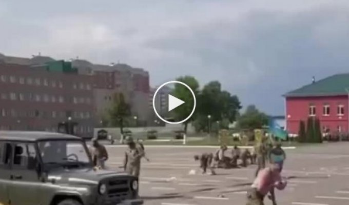 Celebration of the Day of the Airborne Troops of the Belarusian Army is in full swing