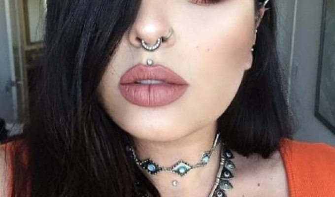 Красивый макияж губ от Жасмин из Австрии