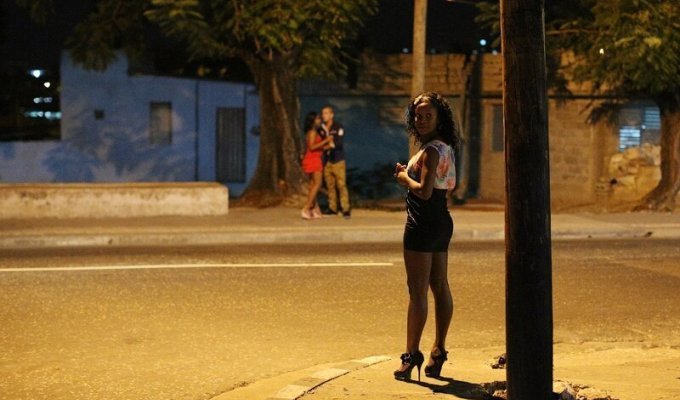 Вся суть секс-туризма на Кубе в одной истории (2 фото)