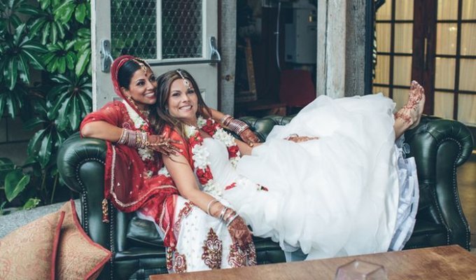Большая индийская лесбийская свадьба (51 фото)