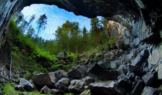 Пещерный человек (12 фотографий)