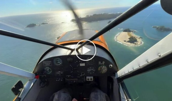 A blogger went on a solo trip on his own plane and spent the night on a small island