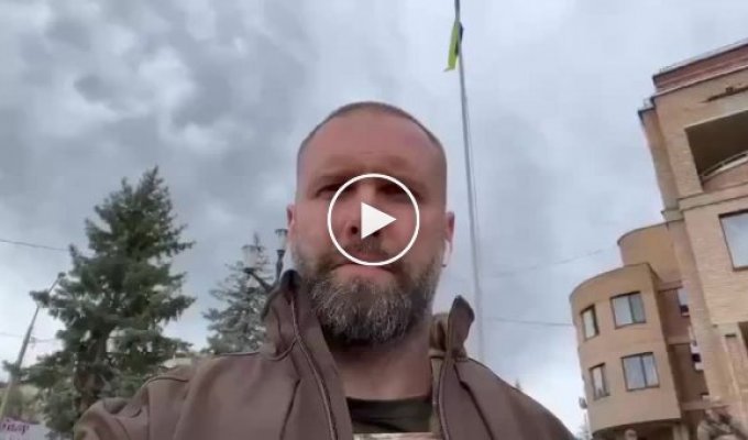 В Балаклее официально подняли украинский флаг, сообщает глава Харьковской ОВА Олег Синегубов