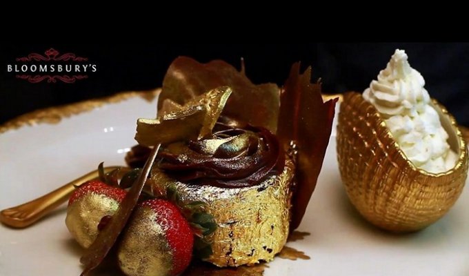 Золотой десерт на 1000$. Golden Phoenix Cupcake: самый дорогой в мире кекс от Bloomsbury (6 фото)