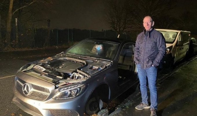 В Великобритании воры разобрали Mercedes прямо возле дома его владельца (8 фото)