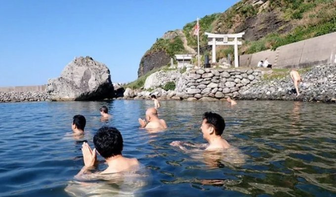 Why the Japanese Island of Okinoshima Has Been Off-Limits to Women for Centuries (8 photos)