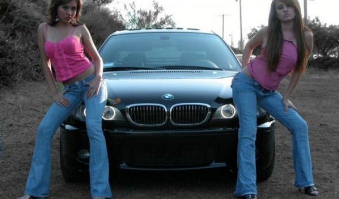  Девушки и BMW (35 Фото)