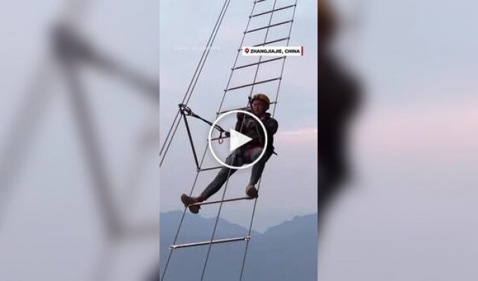 “Stairway to heaven” in the Chinese Qixing Mountains