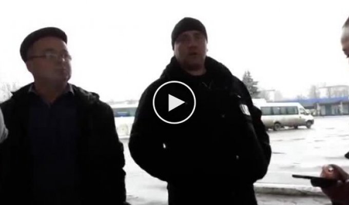 В России, двух незрячих людей, отказались пускать в автобус