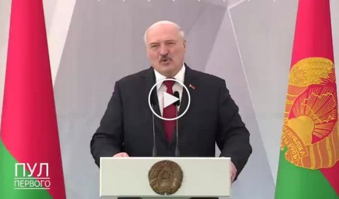 Лукашенко поручил отправить всех жён-красавиц футболистов и хоккеистов в шахты, вместе с айфонами