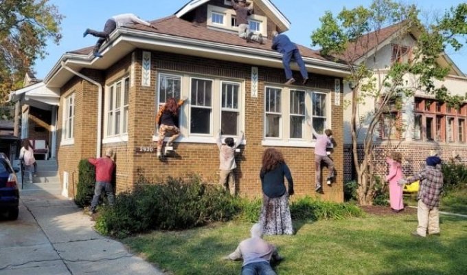 Як люди прикрашають свої будинки до Хеллоуїна (17 фото)