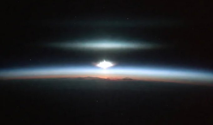 Инцидент Вела: таинственная вспышка 1979 года над южной частью Индийского океана (4 фото)