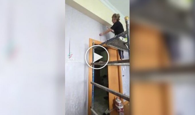 Как аккуратно поклеить обои