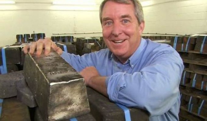 В Атлантическом океане нашли слитки серебра весом 61 тонну (8 фото + 1 видео)
