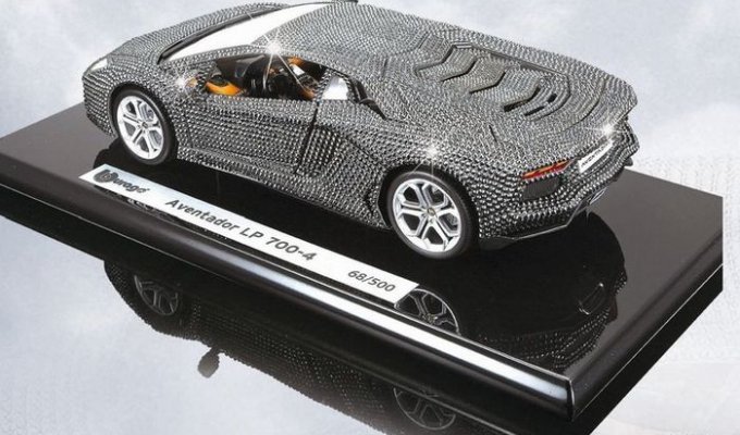 Lamborghini Aventador LP700-4 в кристаллах Сваровски (4 фото)