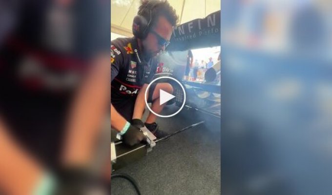 Как заводятся разные гоночные машины