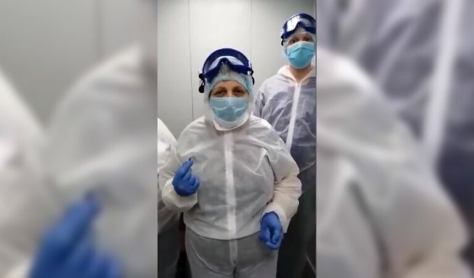 Возмущенные лифтёры «коронавирусной» больницы обращаются за помощью к Путину (1 фото)