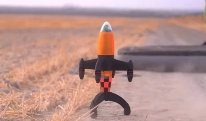 Самый быстрый в мире дрон (1 фото + 4 видео)