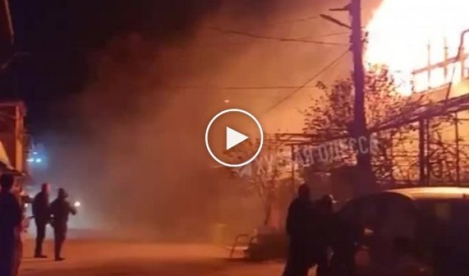 В Нати Одесской области в результате взрыва генератора загорелись дома