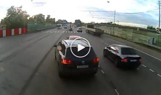 В сантиметрах от аварии