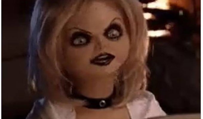 Megan Fox's new look looks like Chucky's bride (3 photos)