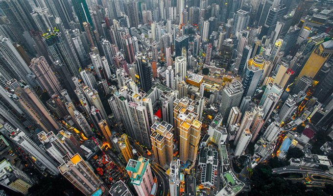Гонконг – гигантский каменный муравейник (6 фото)