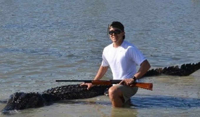 Подросток застрелил гигантского аллигатора (7 фото)