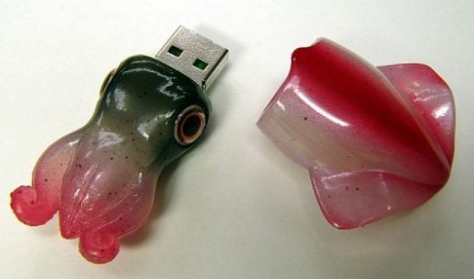 USB-флешка в виде осьминога