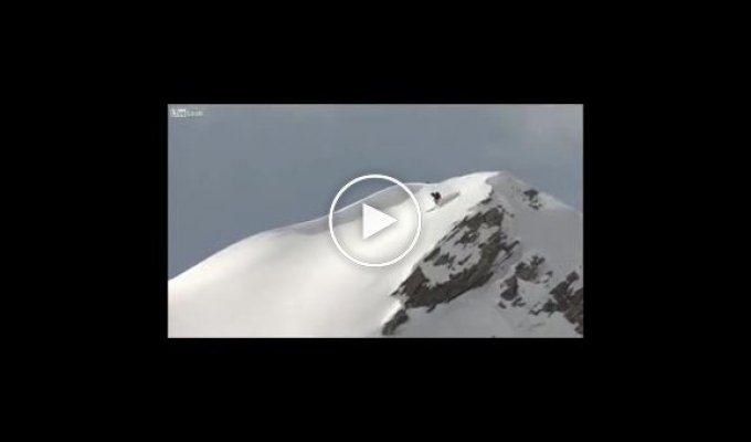 Лыжник чудом спасся от лавины
