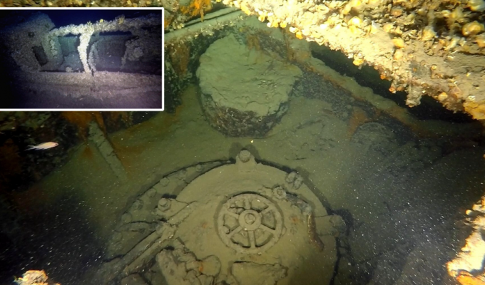 In Greece, found a top-secret submarine from the Second World War (9 photos)