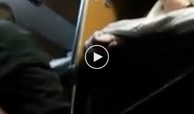 Задержание дебошира в поезде Москва - Екатеринбург