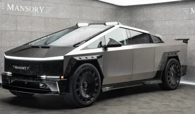 Ательє Mansory приклало руку до електромобіля Tesla Cybertruck (11 фото)