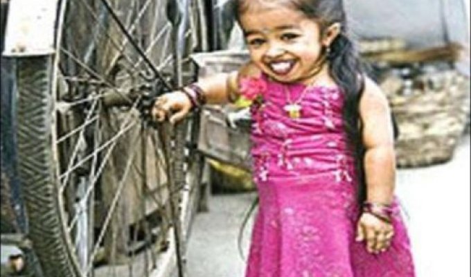 Самая маленькая девочка в мире (5 фото)