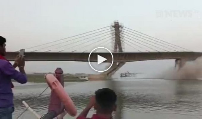 Bridge collapse incident sparks discussion about corruption and mismanagement in India