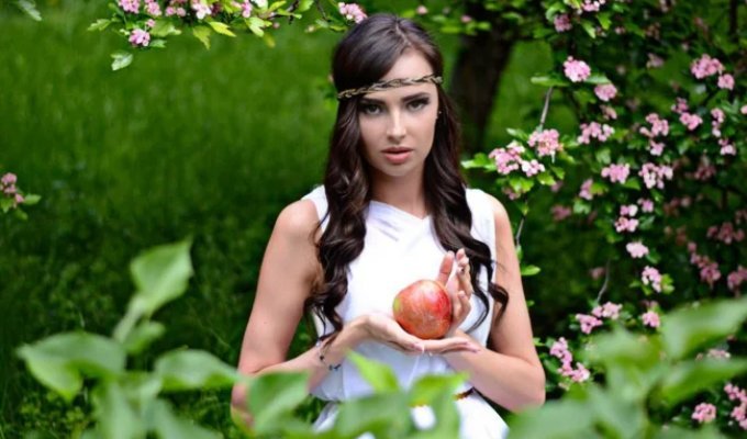 Some of the Craziest Ways to Show Love from Different Countries and Eras (8 photos)