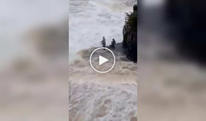 Desperate fishermen who laugh in the face of danger