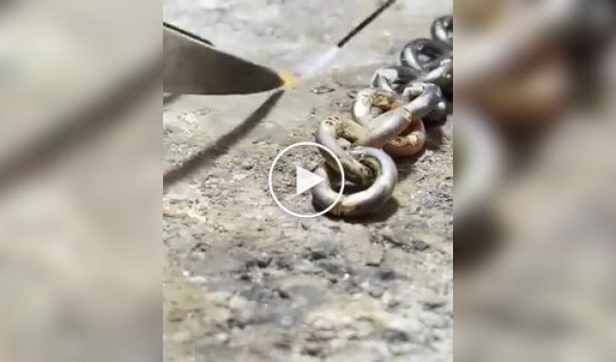 Як із золота роблять ланцюжки: весь процес від зливка до прикраси