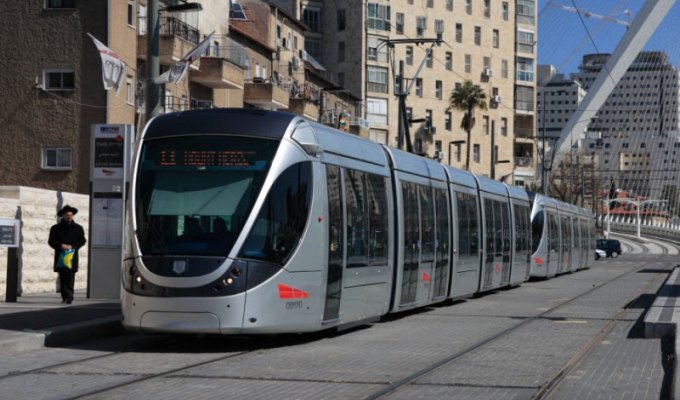 Иерусалимский трамвай (15 фото)